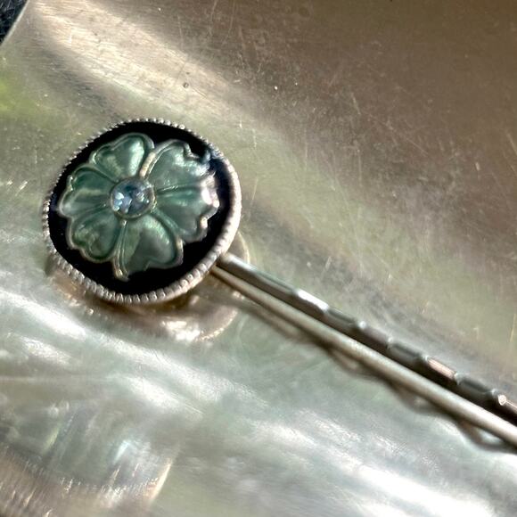 Vintage Enamel Clover Bobby Pin with Rhinestone Center - Picture 2 of 8